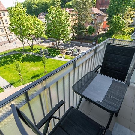 Seaside Breeze Stylish Apartment Balcony & Parking By Noclegi Renters Miedzyzdroje Exterior foto