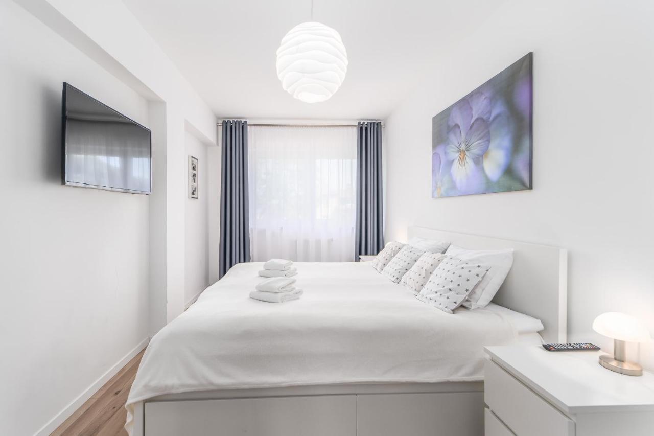 Seaside Breeze Stylish Apartment Balcony & Parking By Noclegi Renters Miedzyzdroje Exterior foto